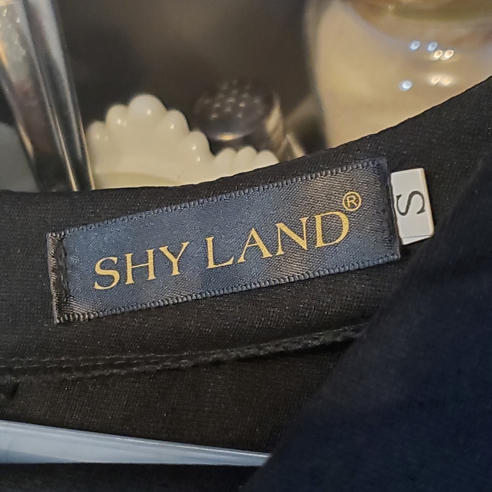 🖤SHY LAND/ Small - Picture 4 of 5